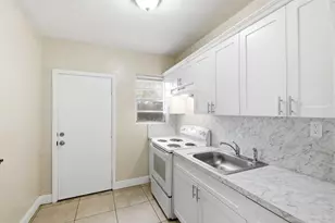842 NW 25th Ave, Fort Lauderdale, FL 33311 - Photo 8