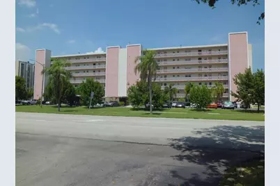 901 NE 14th Avenue #607, Hallandale Beach, FL 33009 - Photo 14