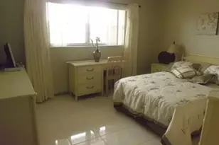 901 NE 14th Ave, Hallandale Beach, FL 33009 - Photo 8