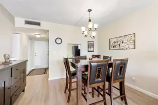 2811 Somerset Dr, Fort Lauderdale, FL 33311 - Photo 8