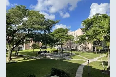 2811 Somerset Drive #408, Fort Lauderdale, FL 33311 - Photo 18