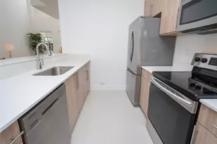 713 SE 1st Ct, Pompano Beach, FL 33060 - Photo 8