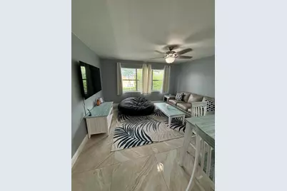 440 SE 2nd Avenue #21, Deerfield Beach, FL 33441 - Photo 2