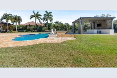 16850 Stratford Court, Southwest Ranches, FL 33331 - Photo 12