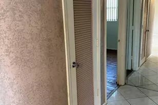 7105 NW 57th Ct, Tamarac, FL 33321 - Photo 6