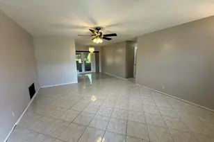 7105 NW 57th Ct NW, Tamarac, FL 33321 - Photo 2