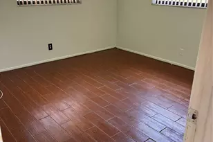 7105 NW 57th Ct, Tamarac, FL 33321 - Photo 8