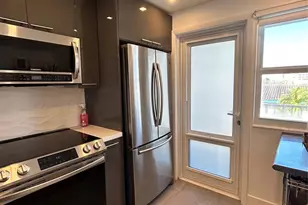 3221 NE 8th St, Pompano Beach, FL 33062 - Photo 14