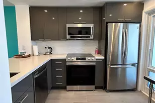 3221 NE 8th St, Pompano Beach, FL 33062 - Photo 2