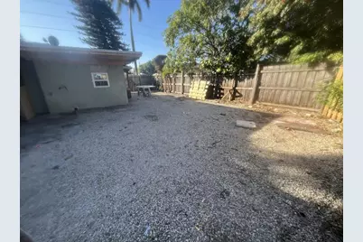 2732 NE 12th Avenue, Pompano Beach, FL 33064 - Photo 6