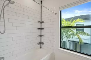 8355 NW 7th Pl, Plantation, FL 33324 - Photo 32