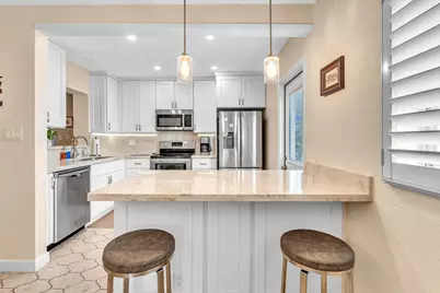 5800 NW 83rd Terrace, Tamarac, FL 33321 - Photo 10