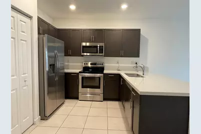 4678 Santa Cruz Way, Davie, FL 33314 - Photo 2