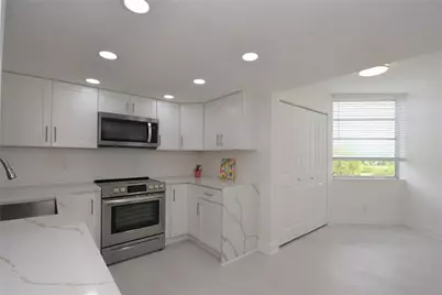 1831 Sabal Palm Drive #407, Davie, FL 33324 - Photo 2