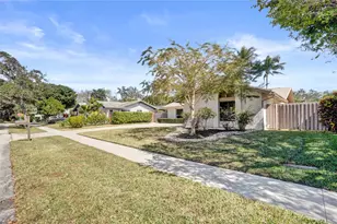 3088 NW 26th Ave, Boca Raton, FL 33434 - Photo 4