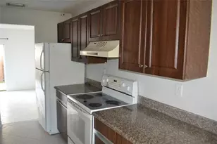 8237 NW 8th Ct, Plantation, FL 33324 - Photo 2