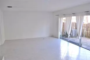 8237 NW 8th Ct, Plantation, FL 33324 - Photo 2