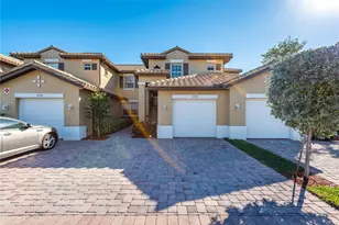 12740 NW 83rd Ct, Parkland, FL 33076 - Photo 4