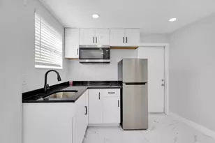 851 NW 4th Ave, Pompano Beach, FL 33060 - Photo 6