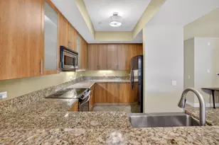 2633 NE 14th Ave, Wilton Manors, FL 33334 - Photo 6