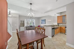 2633 NE 14th Ave, Wilton Manors, FL 33334 - Photo 10