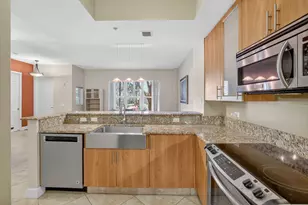 2633 NE 14th Ave, Wilton Manors, FL 33334 - Photo 8