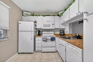 5511 Lakeside Dr, Margate, FL 33063 - Photo 18