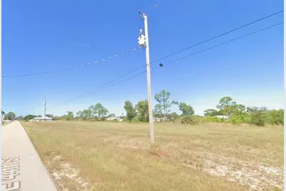 1811 NE 44th Street, Cape Coral, FL 33909 - Photo 4