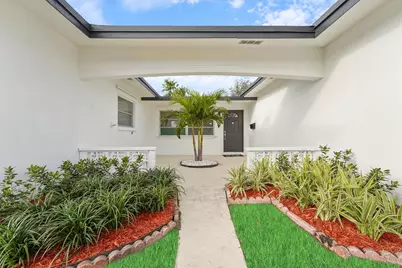 7521 Grant Court, Hollywood, FL 33024 - Photo 2