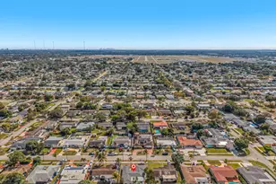 7521 Grant Ct, Hollywood, FL 33024 - Photo 6