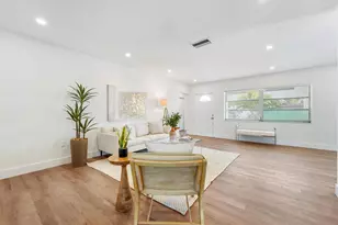 7521 Grant Ct, Hollywood, FL 33024 - Photo 12