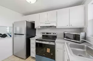 8951 Sunrise Lakes Blvd, Sunrise, FL 33322 - Photo 26