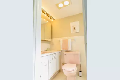 1900 NE 8th Court #201, Fort Lauderdale, FL 33304 - Photo 12