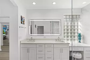 11637 Castellon Ct, Boynton Beach, FL 33437 - Photo 24