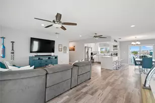 102 Harbor Dr, Tavernier, FL 33070 - Photo 16