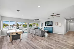 102 Harbor Dr, Tavernier, FL 33070 - Photo 14