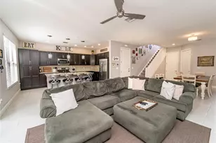 20938 NW 1st St, Pembroke Pines, FL 33029 - Photo 4