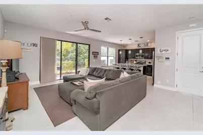 20938 NW 1st Street, Pembroke Pines, FL 33029 - Photo 10