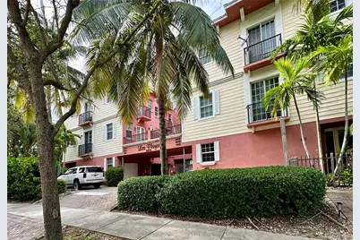 3213 NE 5th Street #201, Pompano Beach, FL 33062 - Photo 1