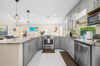 1724 36th Court, Oakland Park, FL 33309 - Photo 8