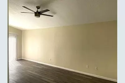 817 E Palm Run Drive, Pompano Beach, FL 33068 - Photo 8