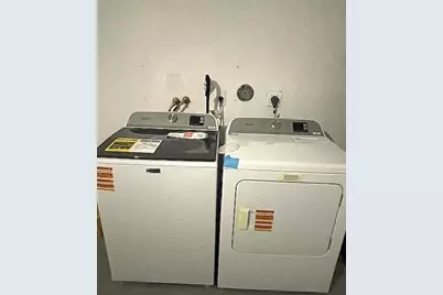 817 E Palm Run Drive, Pompano Beach, FL 33068 - Photo 12