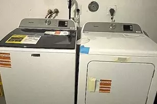 817 E Palm Run Dr, Pompano Beach, FL 33068 - Photo 12