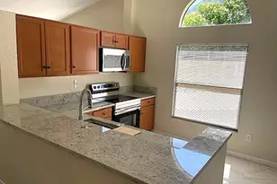 817 E Palm Run Dr, Pompano Beach, FL 33068 - Photo 20