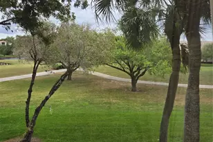 9531 S Seagrape Dr, Davie, FL 33324 - Photo 38