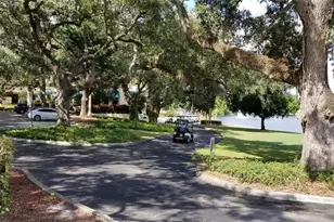 9531 S Seagrape Dr, Davie, FL 33324 - Photo 54