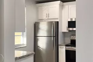 2423 NW 89th Dr, Coral Springs, FL 33065 - Photo 2