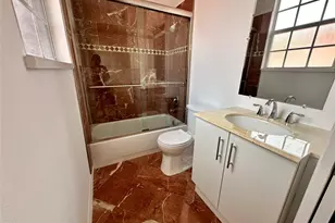 3213 NE 5th St, Pompano Beach, FL 33062 - Photo 8