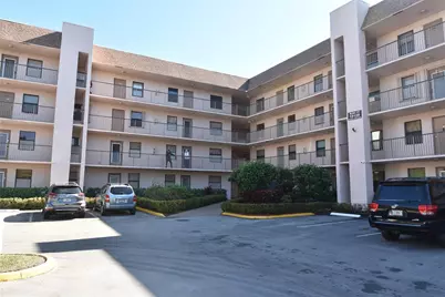 10120 Sunrise Lakes Boulevard #405, Sunrise, FL 33322 - Photo 2