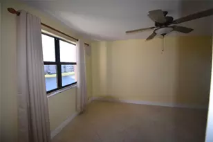 10120 Sunrise Lakes Blvd, Sunrise, FL 33322 - Photo 20